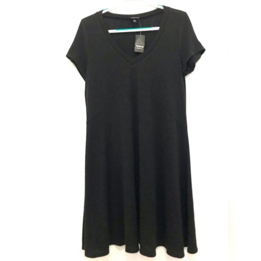 NWT Torrid Classic Black V-Neck Dress Size 0